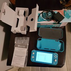 Switch Lite Turquoise  (Like New Condition)