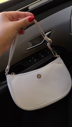 White shoulder Lululemon bag