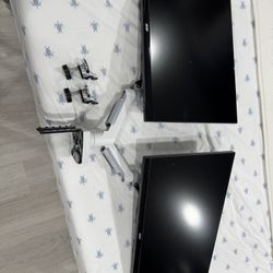 Dual Monitor With Stand 