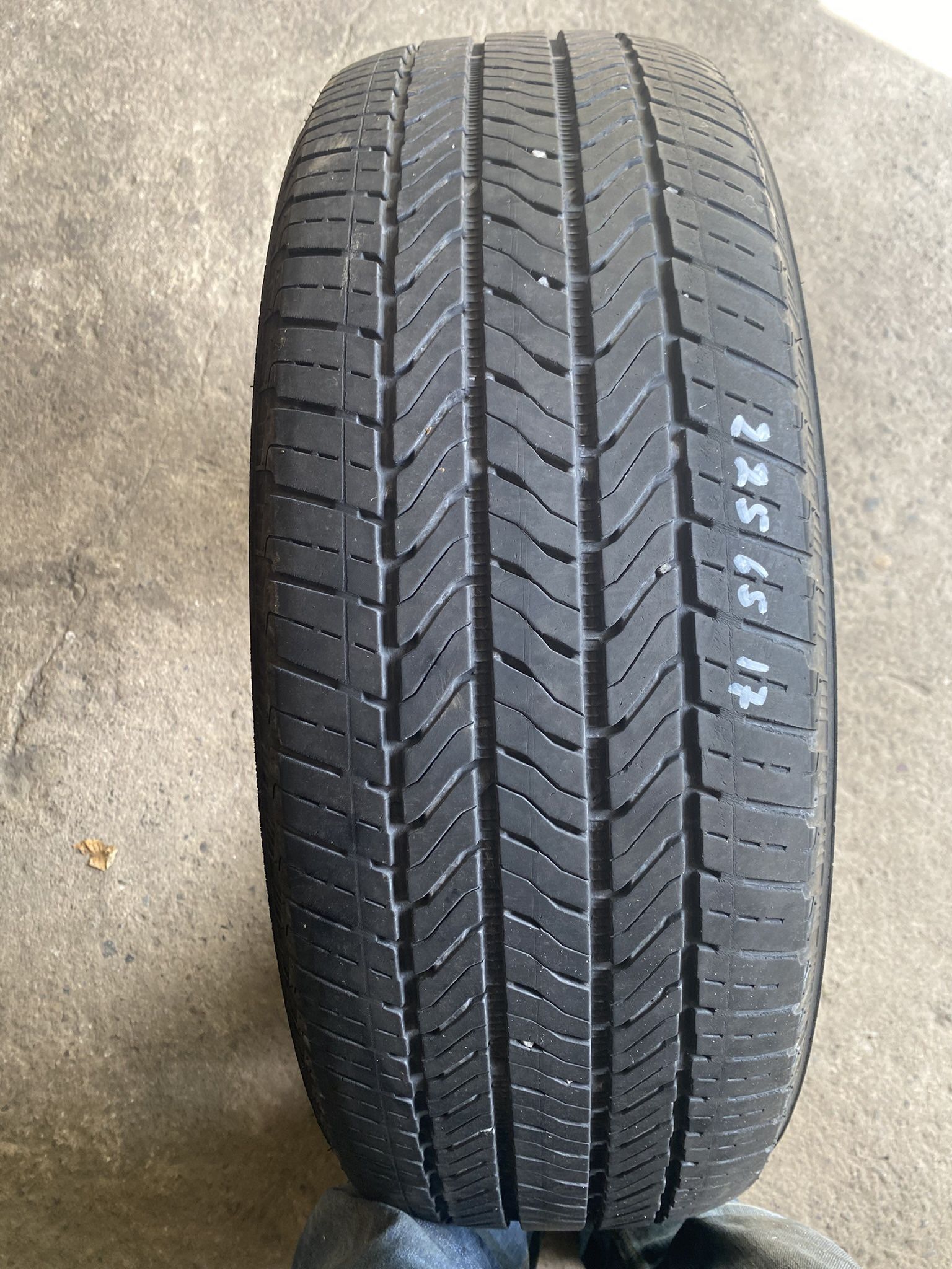 One Tire 225 65 17