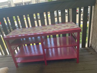 Tv stand