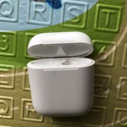 Apple AirPod charging case only