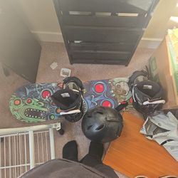 Kids Snowboard Boots And Helmet Size 5k