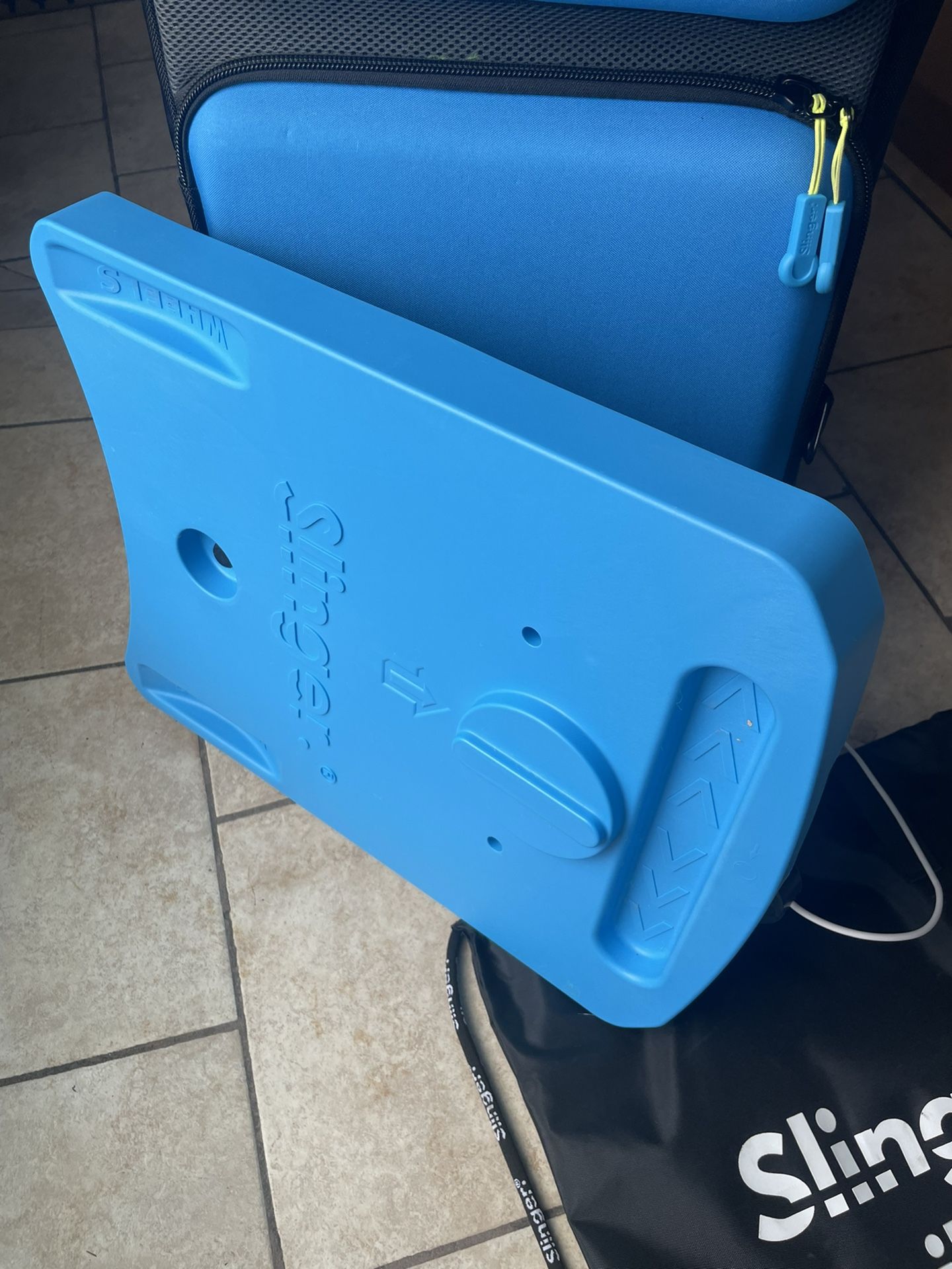 Slinger Bag Tennis Ball Machine for Sale in Seattle, WA OfferUp