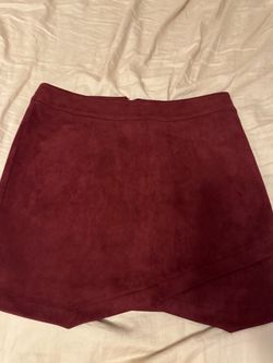 Bundle 2 dresses1 skirt all for $30 size M hablo español.