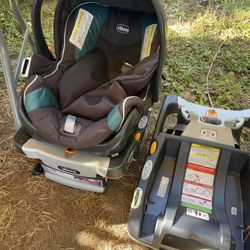  Chicco Car seat