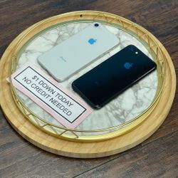 Unlocked iPhone 8 📱 – Compatible with All Carriers! Get Yours Today!-Smartphone