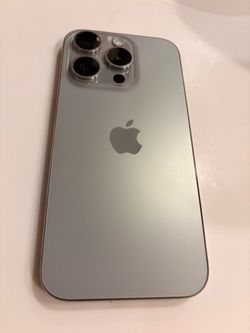 Like New Unlocked Apple 🍎 iPhone 15 Pro (Natural Titanium) 256GB