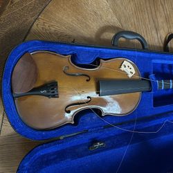 Stentor Student Series 1 4/4 Size Violin With Case, Bow, And Bridge 