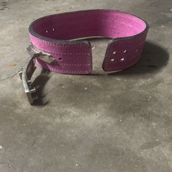 Weightlifting belt