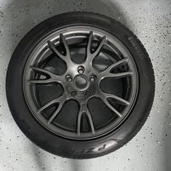 2023 Model S Plaid 19 inch Tempest Wheels 