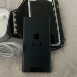 Apple iPod Nano 7 Generation Bundle 