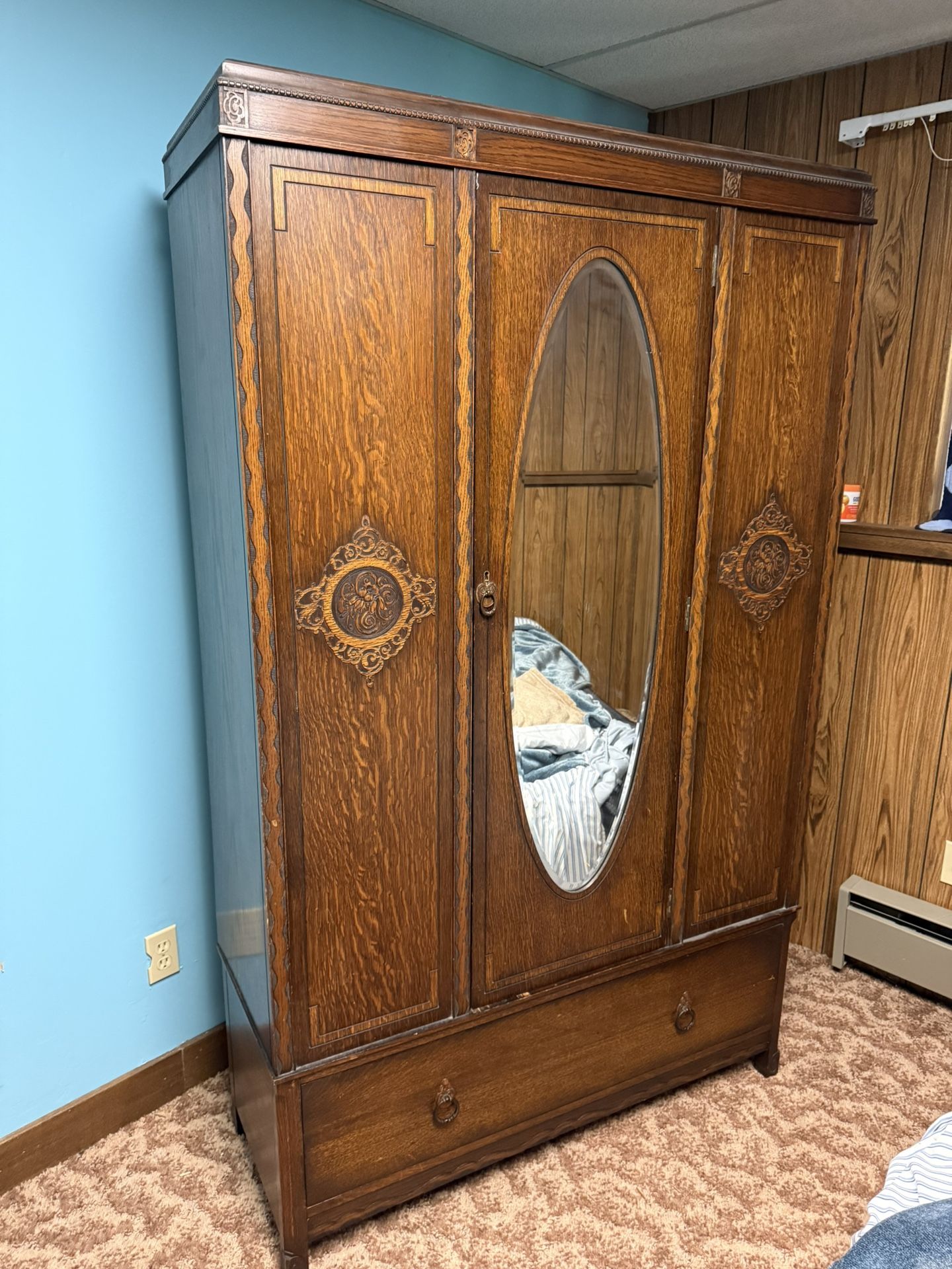 Armoire