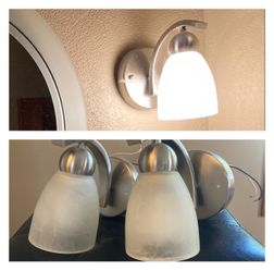 Bathroom Light Fixtures