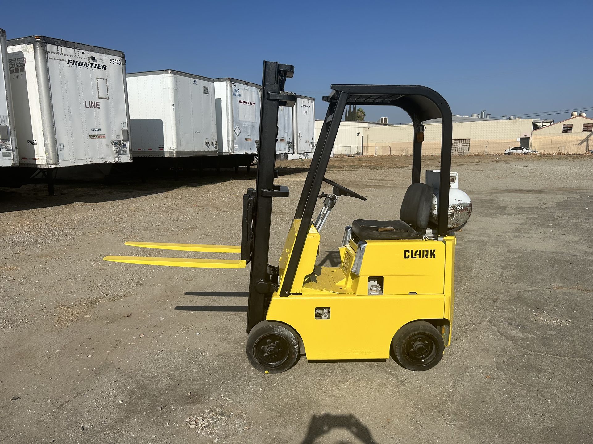 1998 Clark Forklift for Sale in Phillips Ranch, CA OfferUp