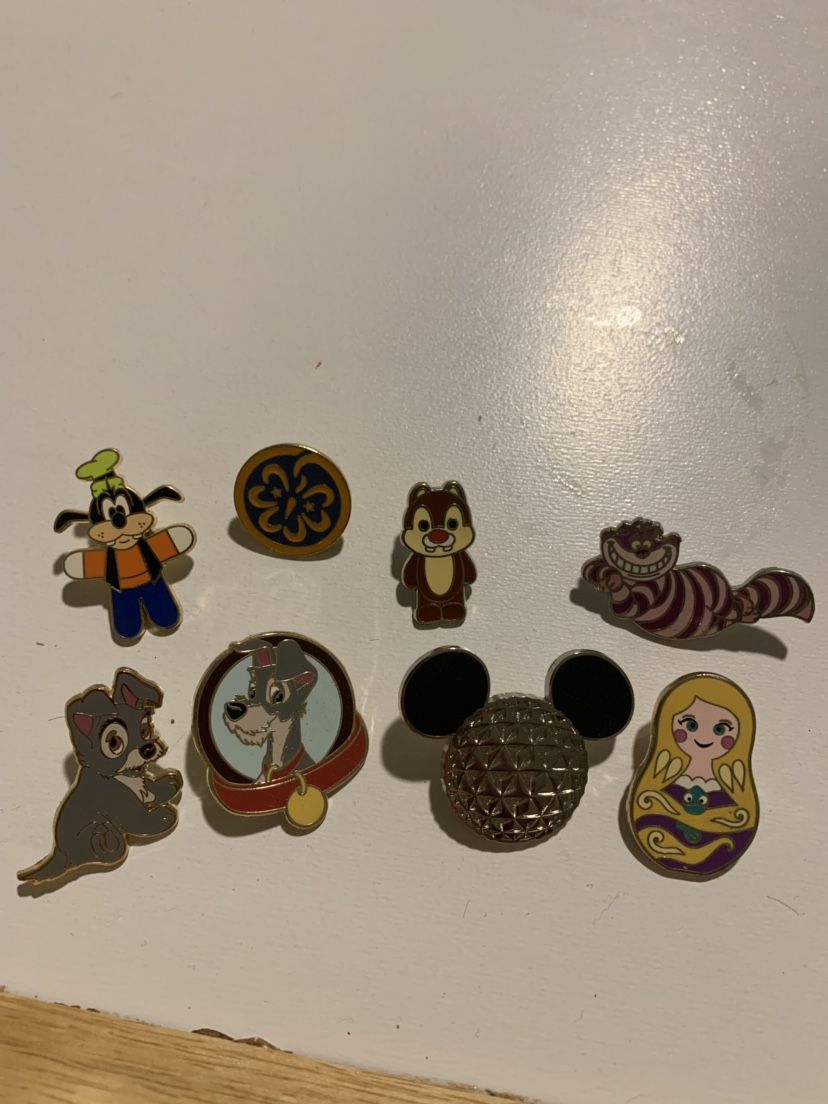 8 Disney trading pins various bundle