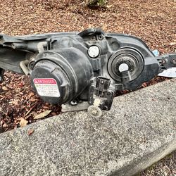 05 Mazda 3 Hatchback OEM Hid Headlights 