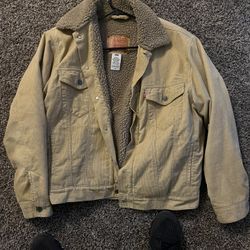 Levi’s Trucker Jacket M Fits Like L