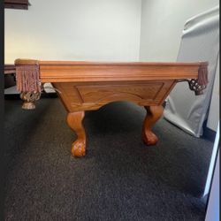 Pool Table ( Free Delivery & Set Up & New Color Felt Of Your Choice ) 