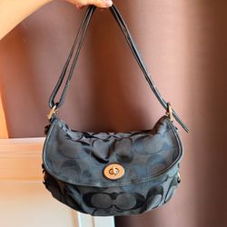 Vintage Coach Flap black monogram shoulder bag