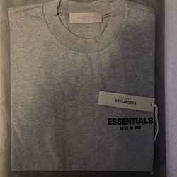 Fear of God Essentials grey t-shirt #essentials #fog