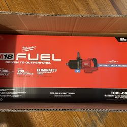 Milwaukee M18 FUEL 18V Lithium-lon Brushless Cordless 1 in. Impact Wrench with D.