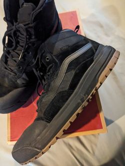 Ultra Range Exo Size 11.5 Vans Boots