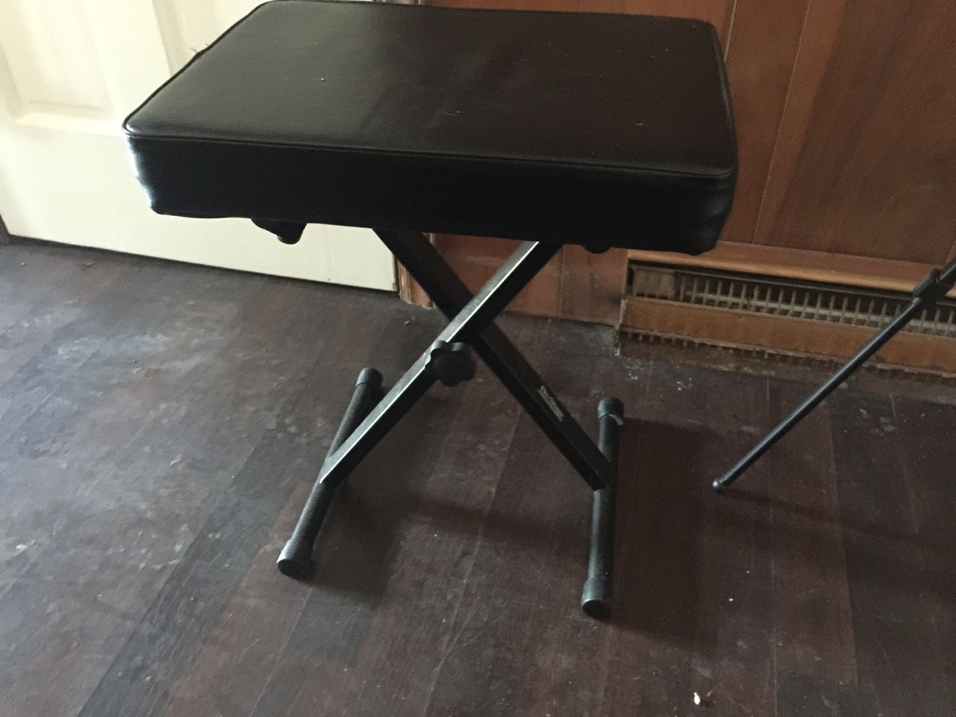 Piano /Drum bench