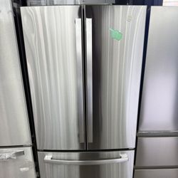 Brand new GE 24.7 cu. ft. French Door Refrigerator in Fingerprint Resistant Stainless Steel, ENERGY STAR