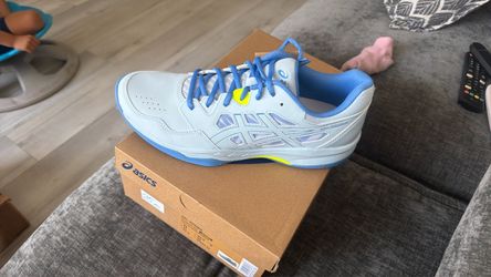 Brand new ASICS