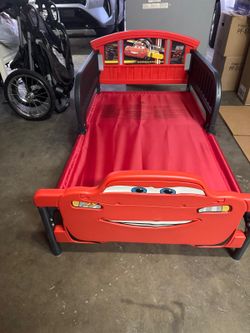 Delta Children Disney Pixar Cars Plastic Toddler Bed