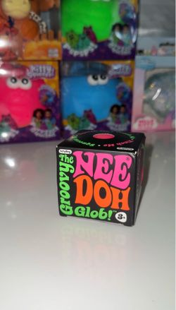 Brand new and authentic Pink Needoh groovy glob