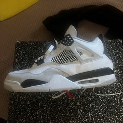 Jordan 4