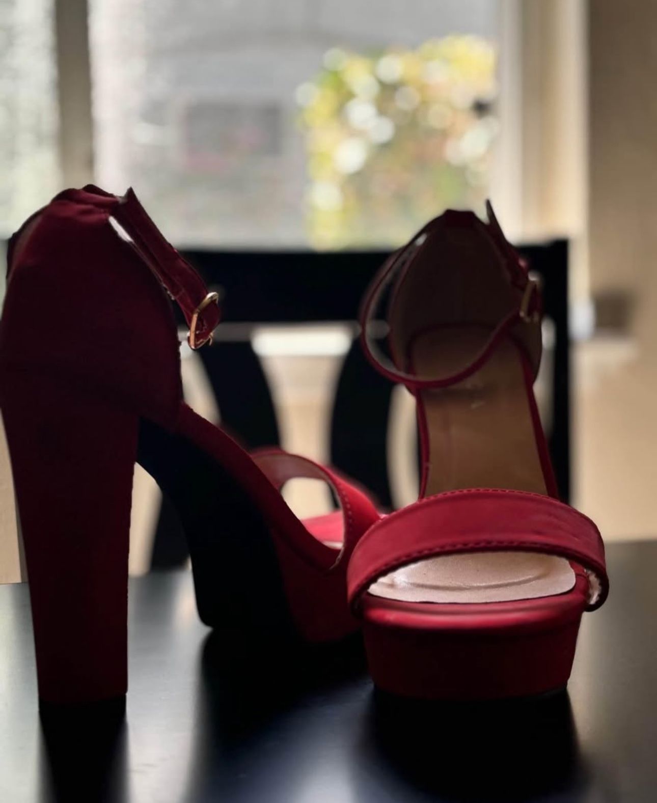 RED HEELS