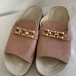 Women’s Pink Slip On Shoes With Buckle Design. Size 9