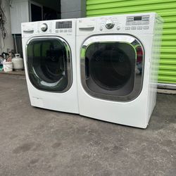 LG Washer & Dryer Set