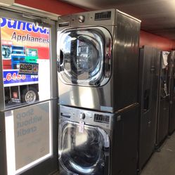 New Scratch And Dent LG Front Load Washer And Dryer Set. 1 Year Warranty 