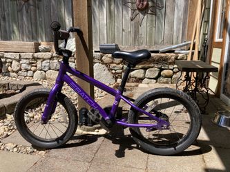 BATCH kids bike. 16” tires