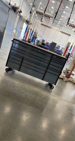 Snap-on Master Series Tool box 72”