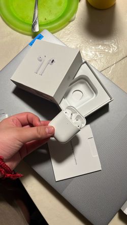AirPods