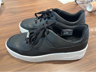 Women’s size 9.5 Nike Air Force-1
