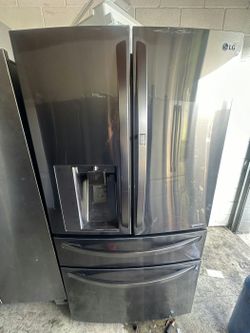 Stainless LG 4-Door Fridge FrenchDoor & IceMaker