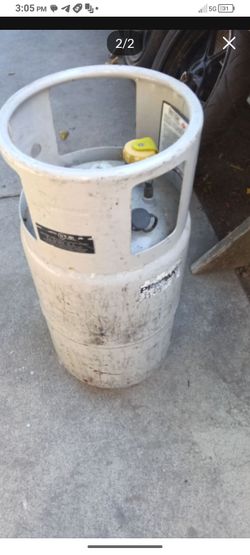 Forklift propane tank
