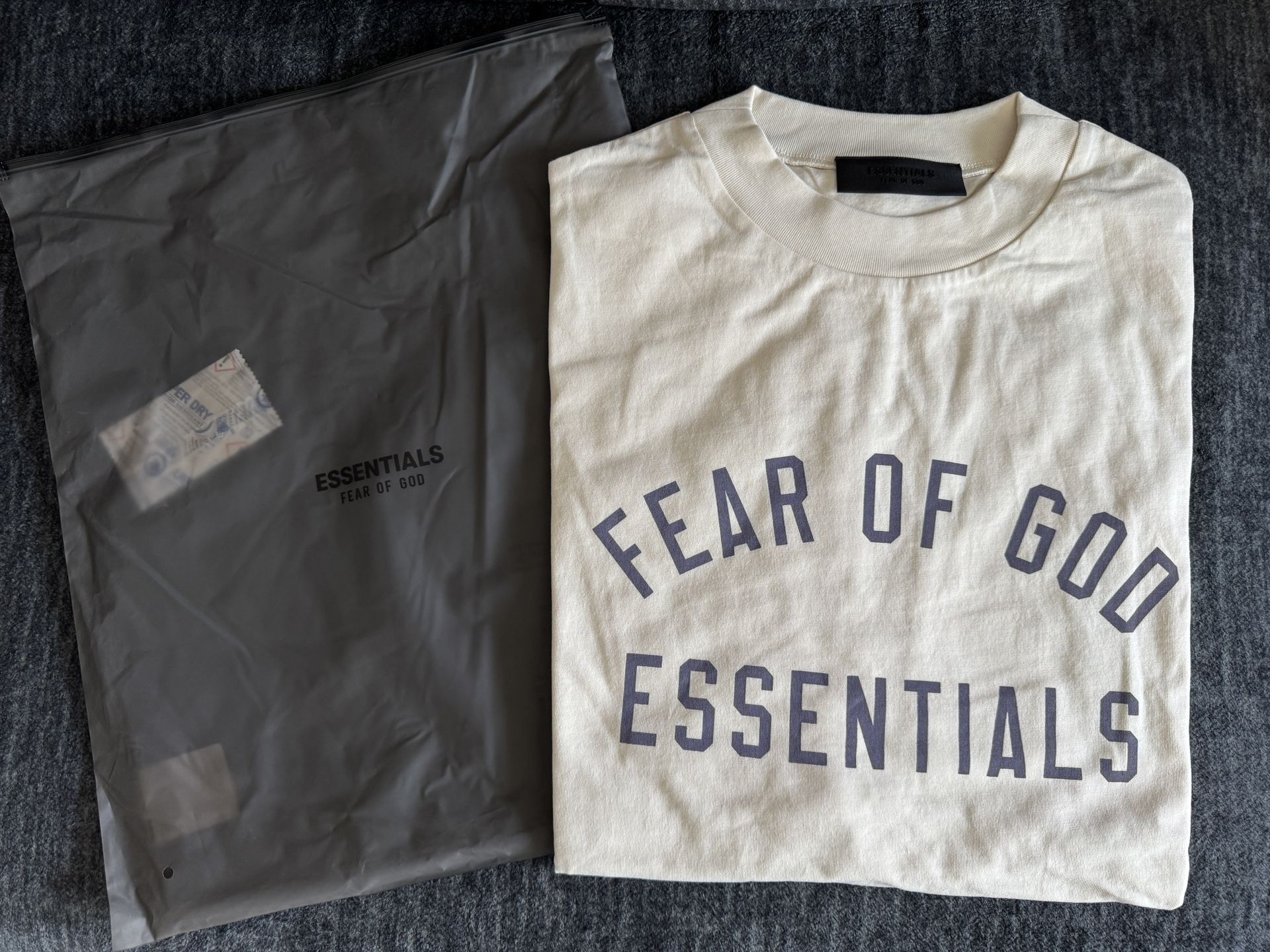 Fear Of God Essentials Oversized Shirt Medium