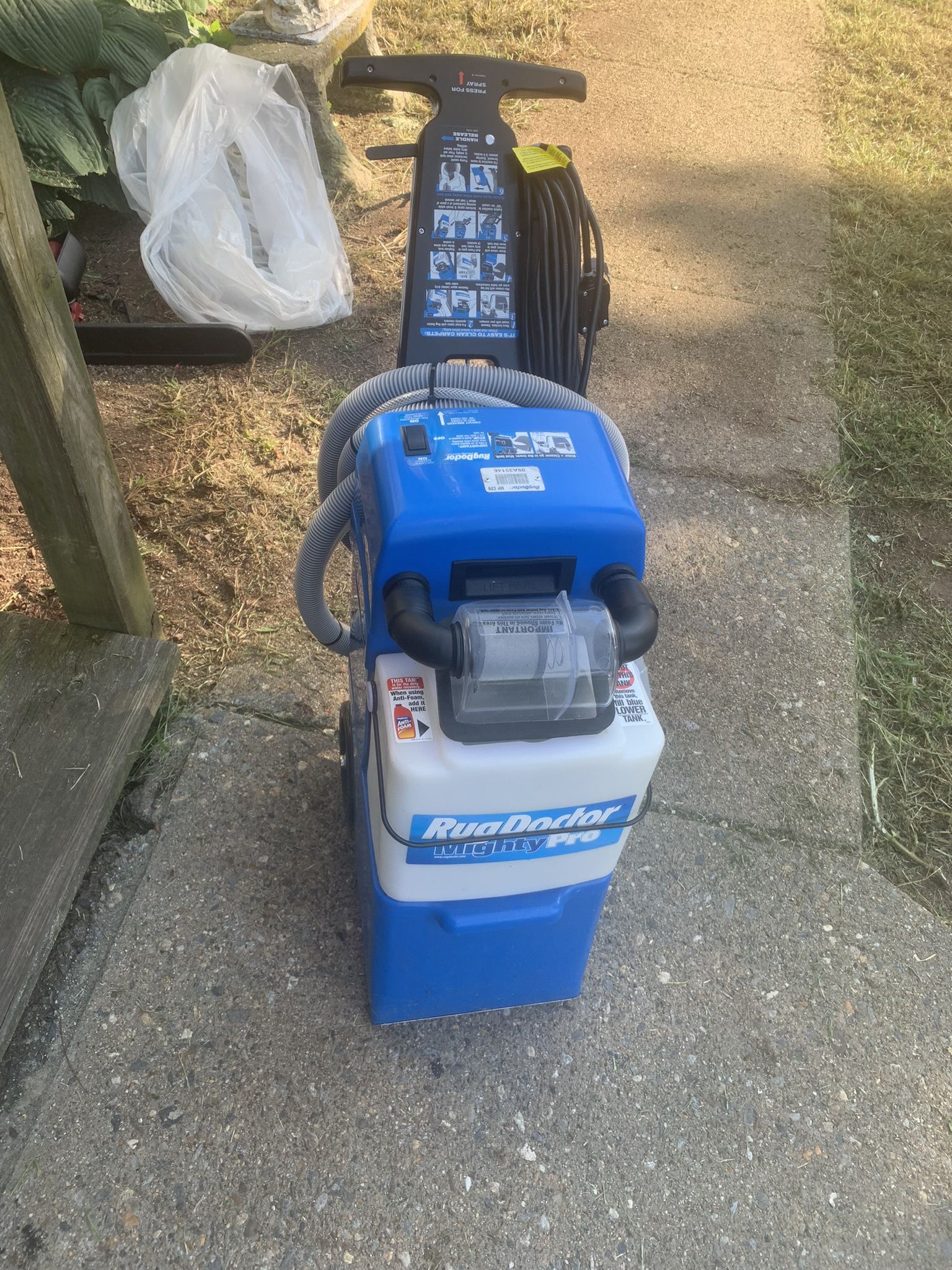 Rug Doctor Mighty Pro Carpet cleaner/shampooer