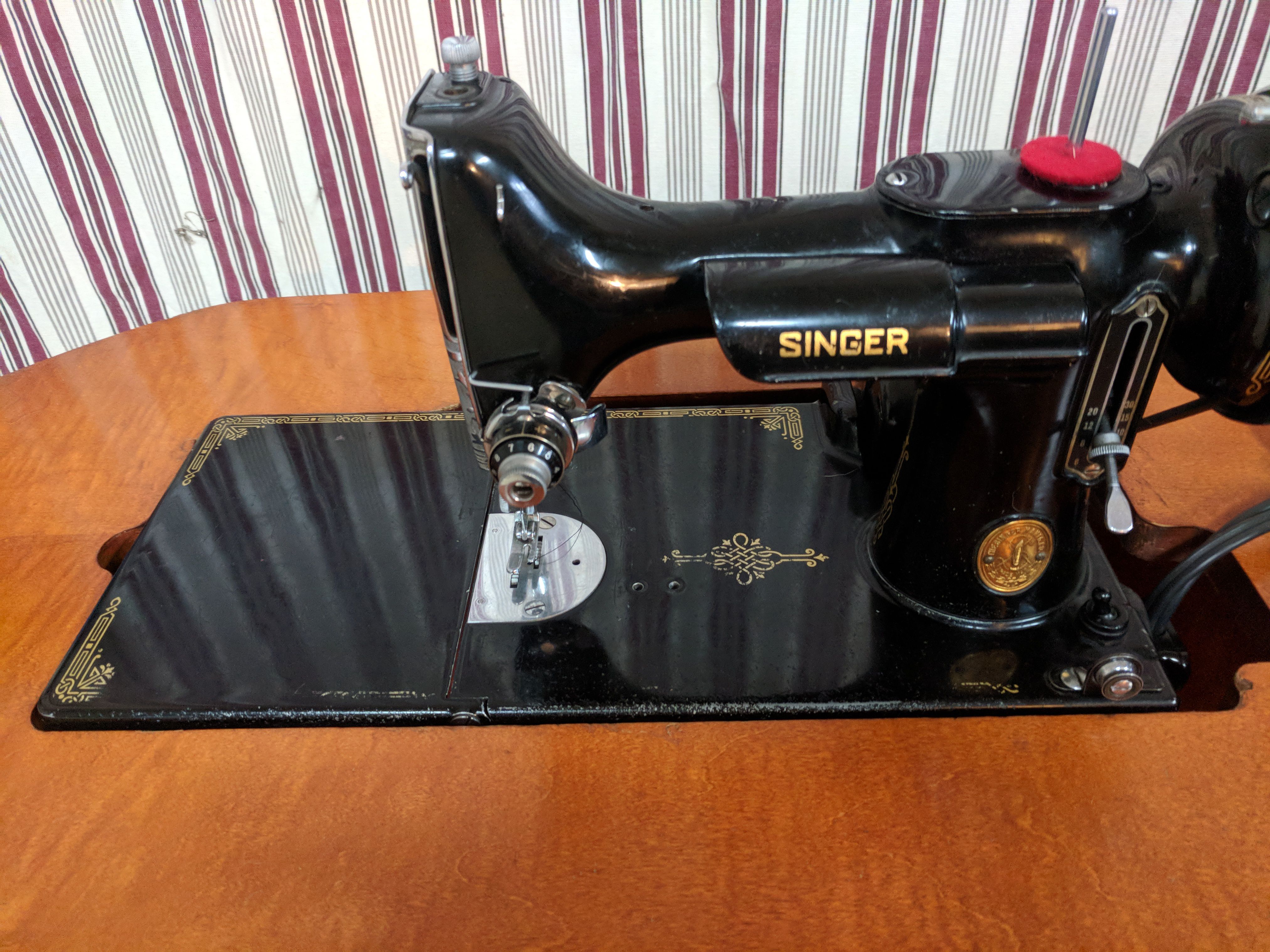 Singer Cabinet No. 68 for the Featherweight 221 Sewing Machine
