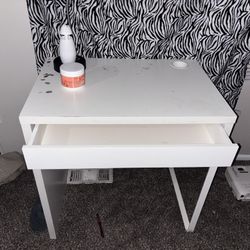 Makeup Desk