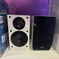 Pair of Paradigm Monitor SE Atom Bookshelf Speakers