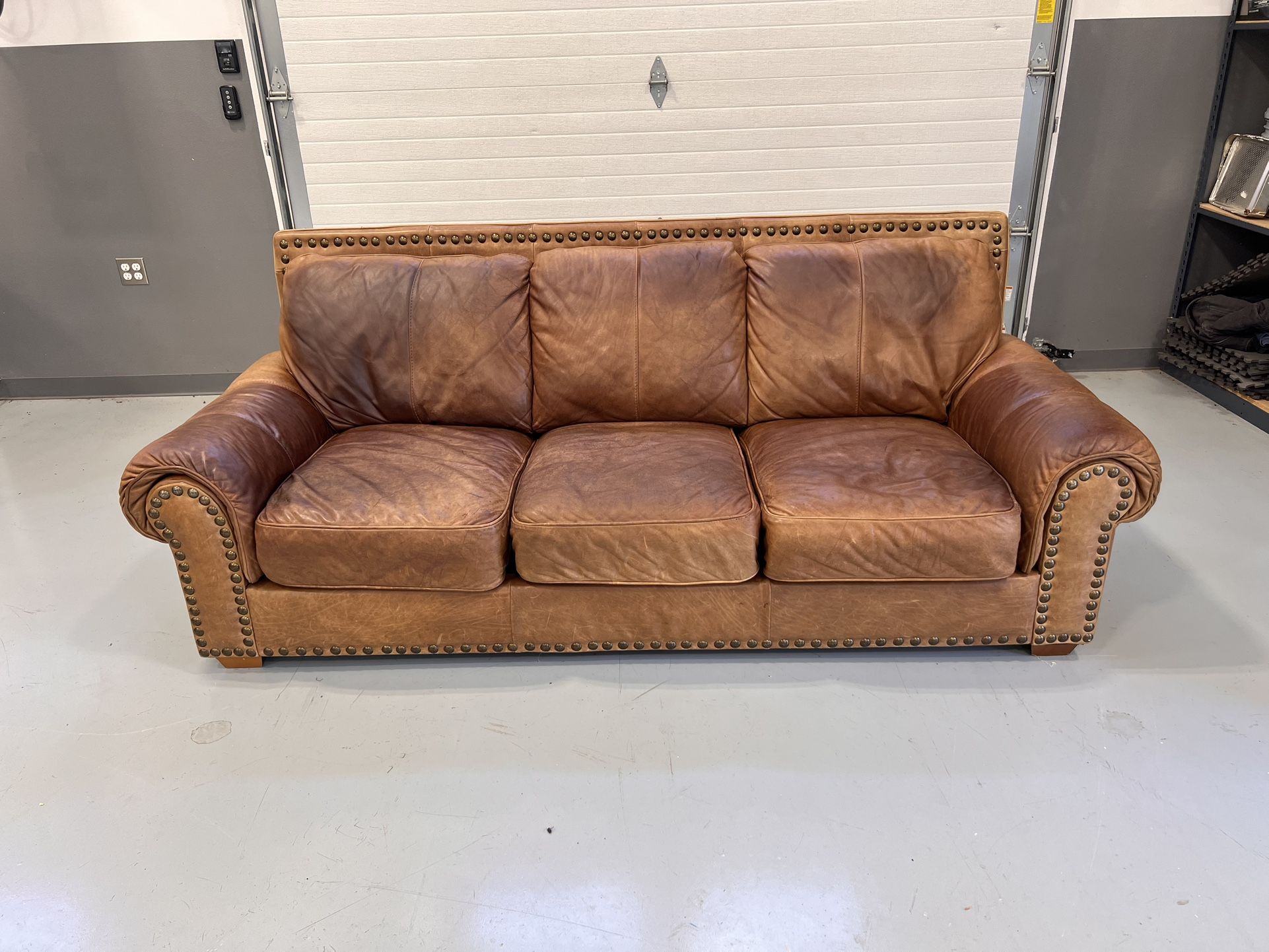 Brown Camel color 100% leather couch Decorative Grommets 