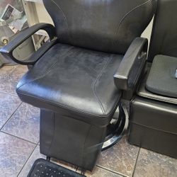Barber chair